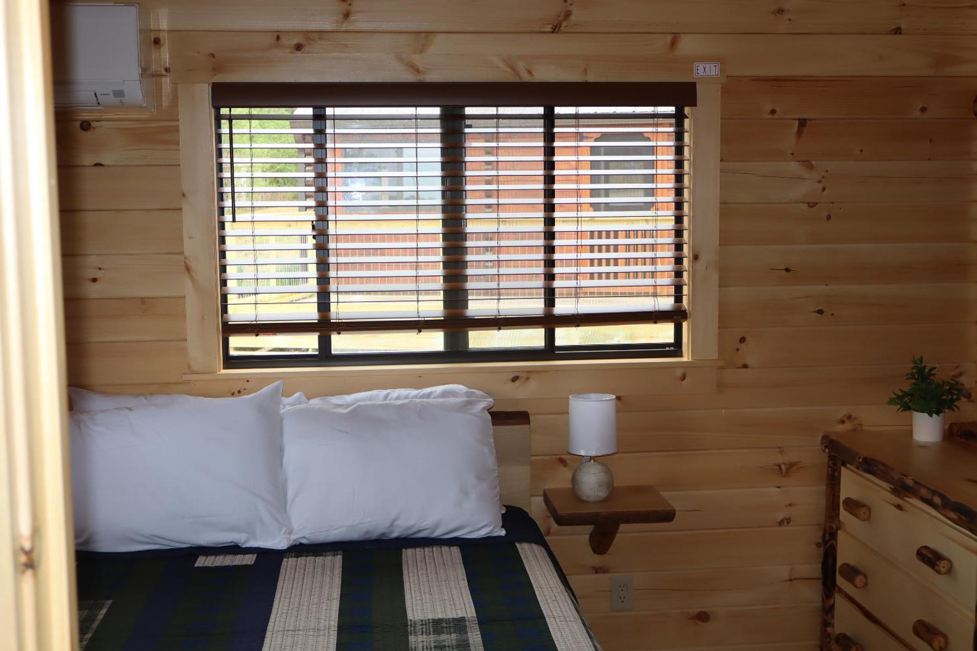 Cowan Creek Lodges Centre エクステリア 写真